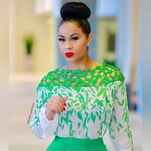 Crotchet floral Boat Neck Blouse